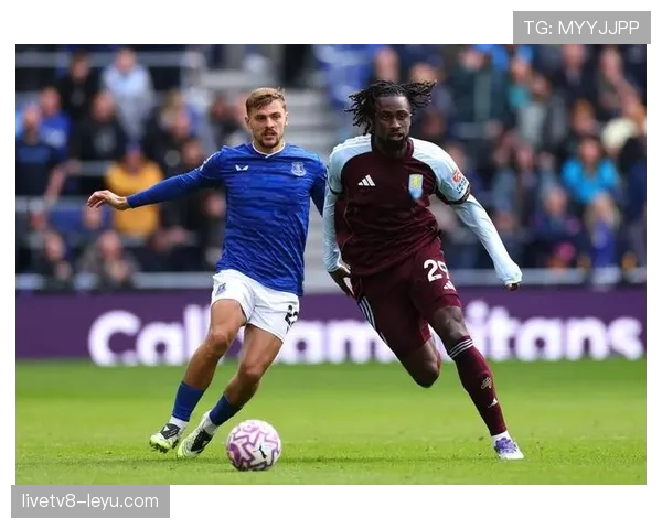 里尔防线稳固助力球队强势回暖，冲击佳绩势头强劲