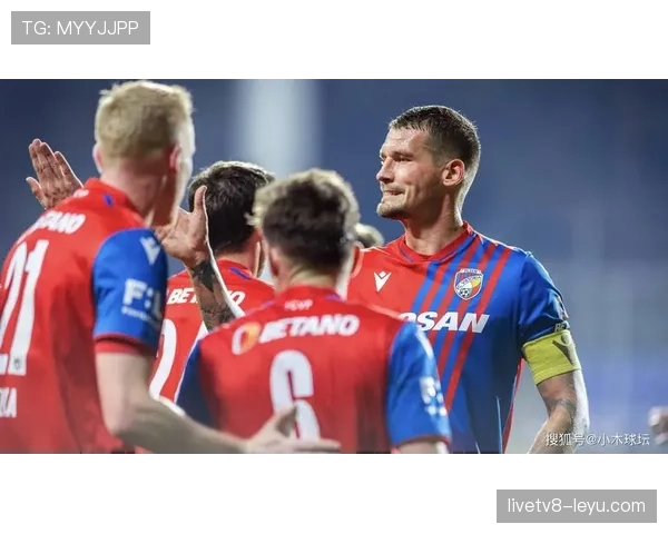 里尔升级防守体系，紧密阵型筑牢后防