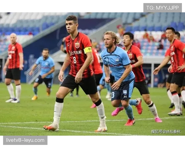 本赛季冠军争夺战形势紧张，多队力量强劲，专家分析值得关注