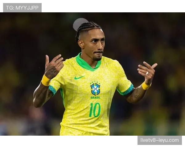 拉菲尼亚本赛季表现稳健，彰显巴西足球骄傲