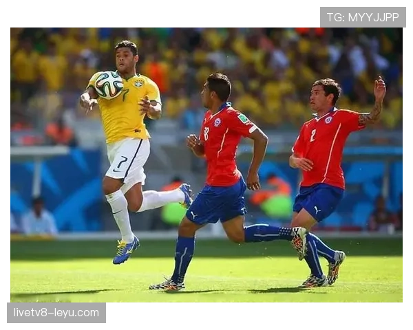 犯规后进球有效吗?足球规则如何判罚这类复杂情形 犯规后进球有效吗?足球规则如何判罚这类复杂情形