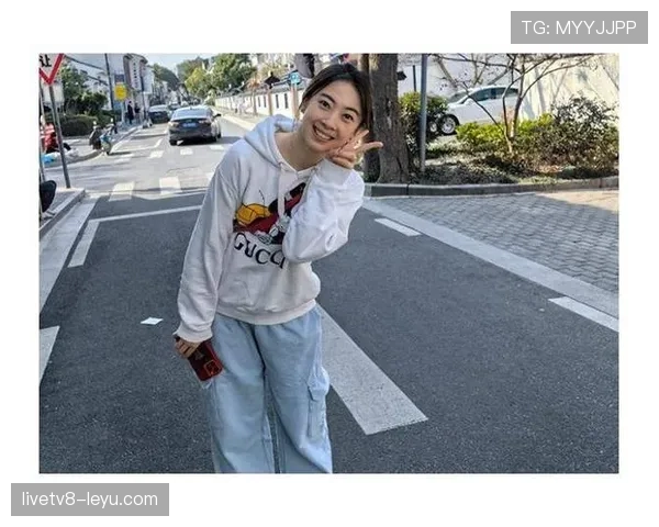 谌龙退役后在家带娃，老婆王适娴晒照：这反差谁信他拿过奥运金牌？