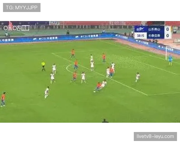 山东泰山节奏混乱加剧，失控表现背后暴露中场组织与攻防转换问题